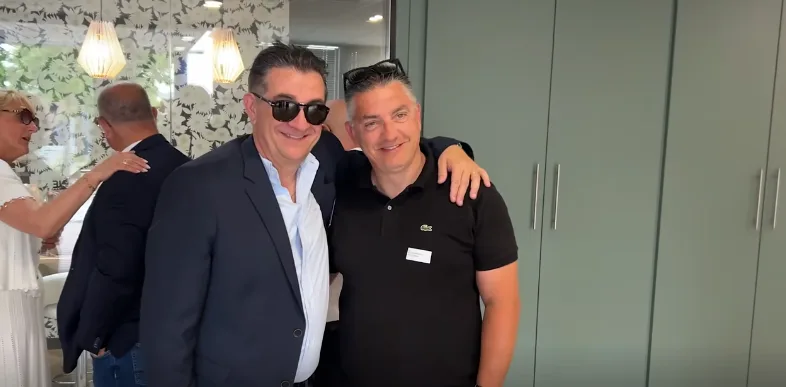 Visite des nouveaux locaux du groupe FAYET Investissements le jour de l'inauguration